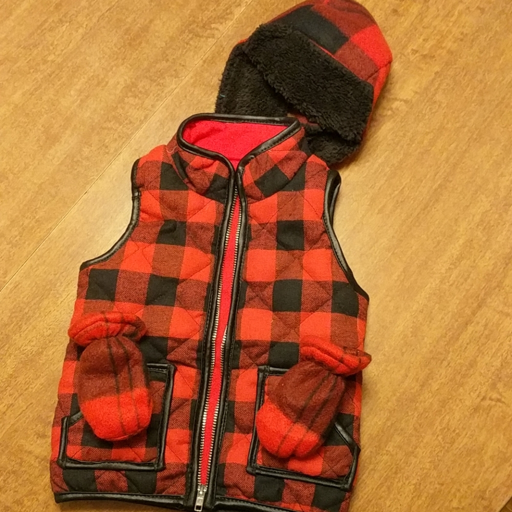 Red Plaid Sleeveless Vest w/Matching Hat & Mittens